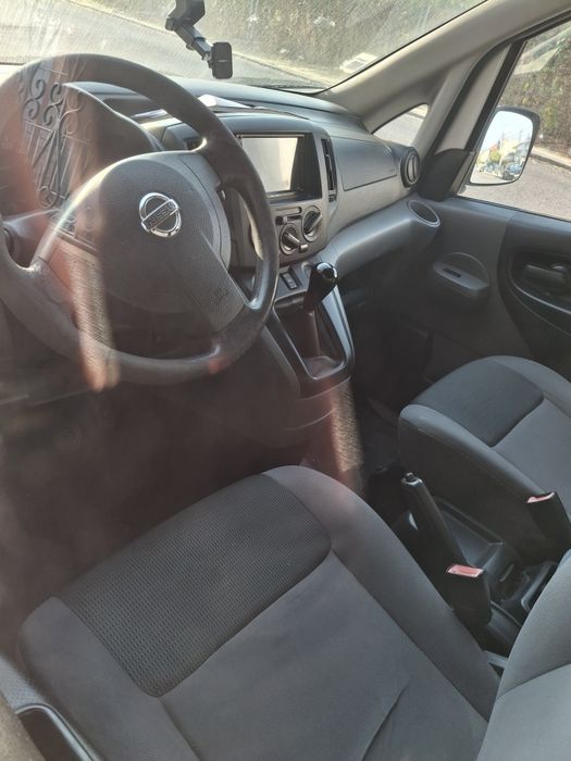 Vendo carrinha comercial Nissan NV 200