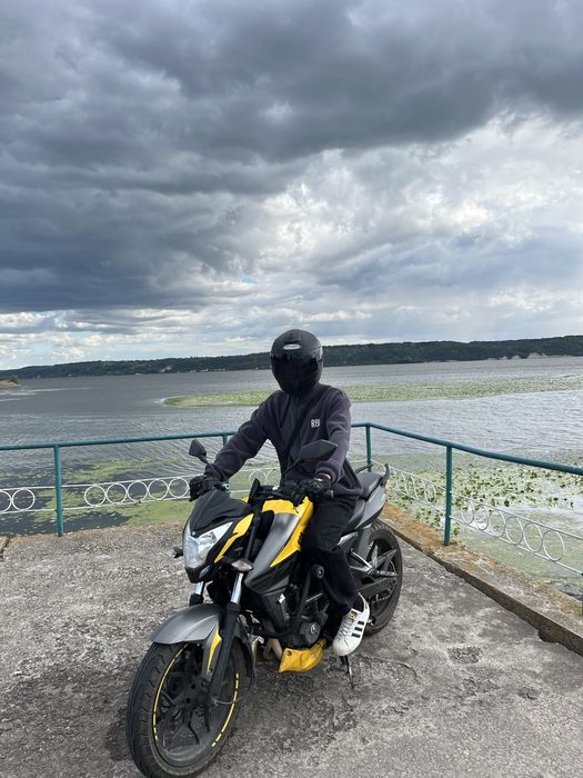Bajaj Pulsar ns200