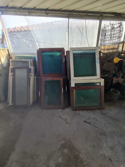 Portas e janelas em Madeira