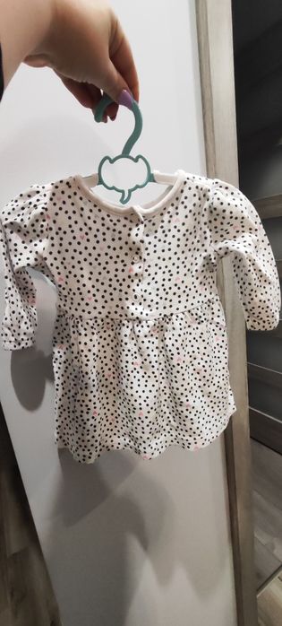 Sukienka na długi rękaw 68