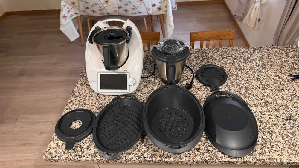 Robô de Cozinha Bimby TM6 com fatura e na garantia.