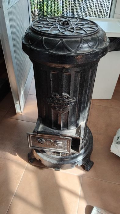 Salamandra a Lenha em Ferro Fundido – Clássica e Robusta