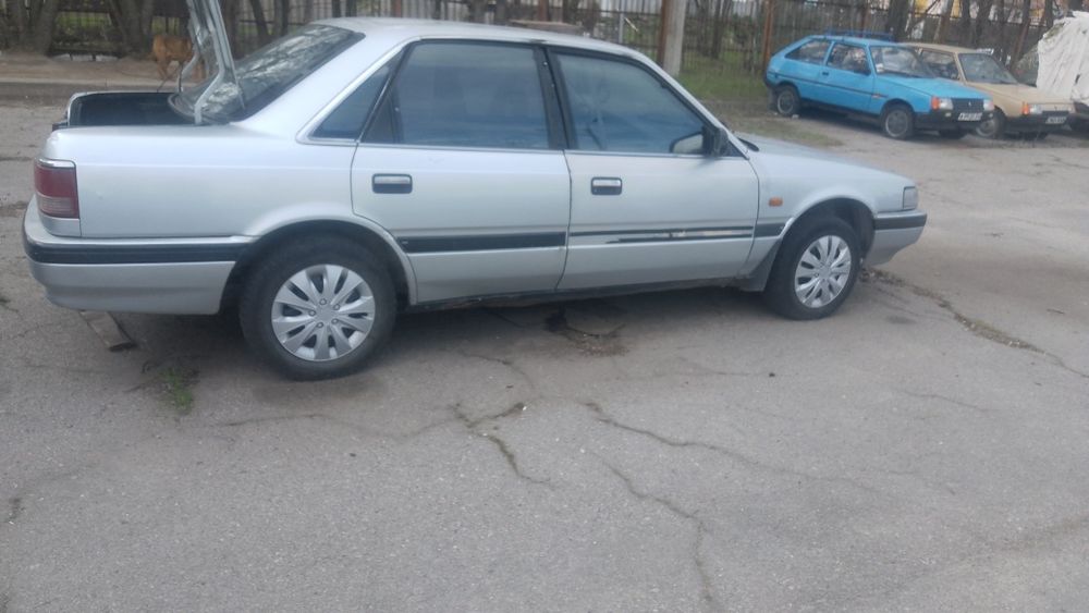 Продам автомобиль мазду626