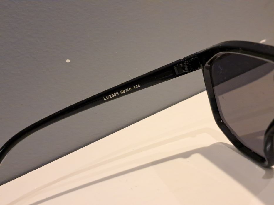 *LOUIS VUITTON czarne nowe męskie okulary przeciwsłoneczne zlote logo