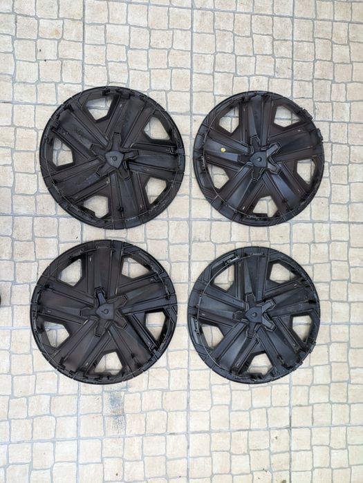 Tampões de roda usados