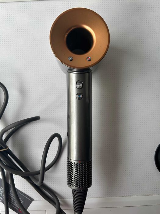 Dyson Supersonic c/ Acessórios e Embalagem Original COMO NOVO