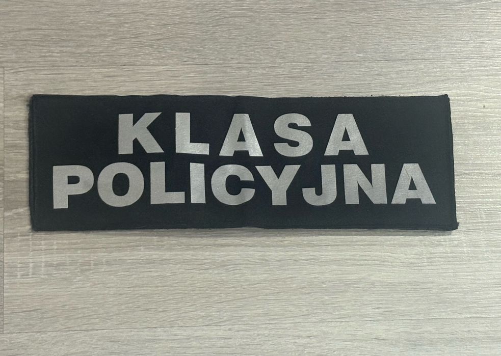 Rzep na mundur szkolny policyjny .