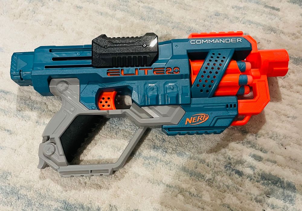 Бластер Nerf Elite 2.0 Commander
