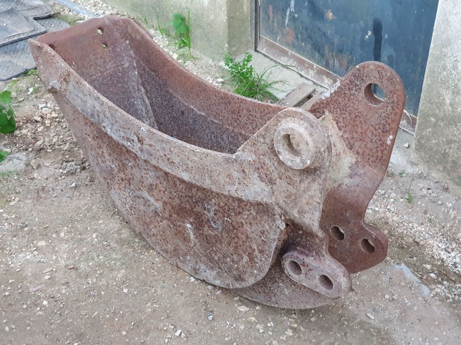 Cat 428 Backhoe Bucket425701316022118401