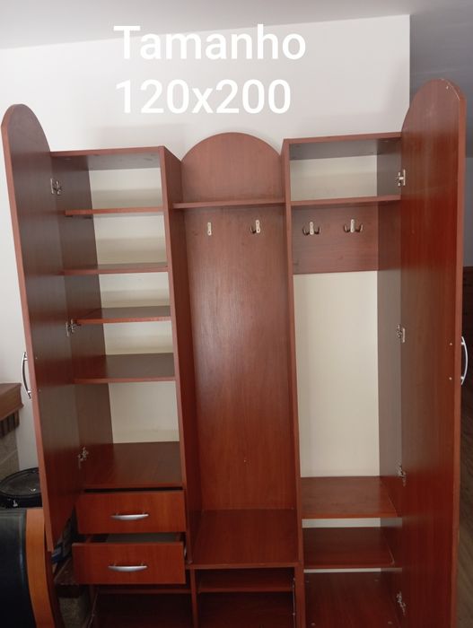 Roupeiro, armário