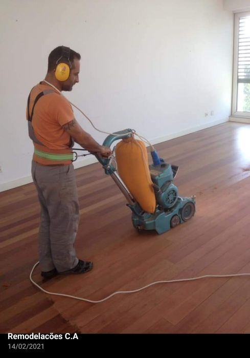 Afagamentos e envernizamentos. Aplicação de flutuantes.