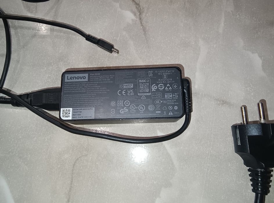 Ноутбук Lenovo ThinkPad E15 Gen 2 / Ryzen 5 4500U / 16GB RAM / 512GB SSD / IPS / Знос АКБ 0%