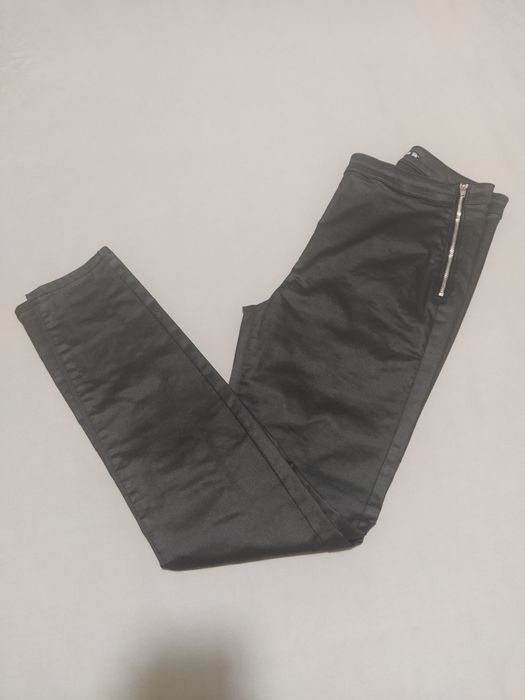 Calça mulher Lefties