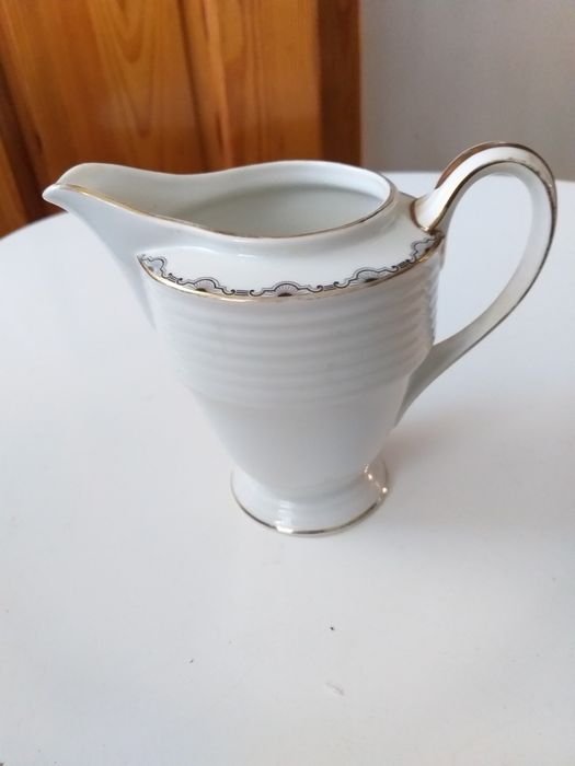 Stary porcelanowy dzbanek firmy Sorau