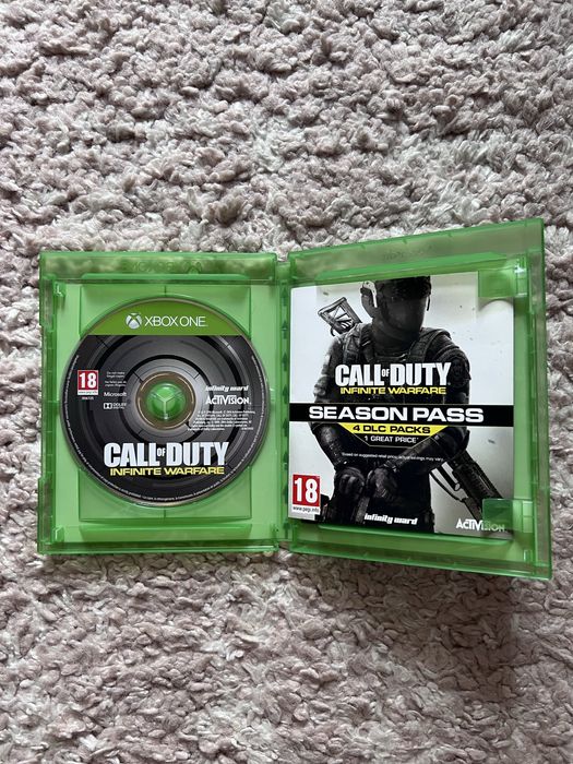 Ліцензійна гра Xbox One Call of Duty: Infinite Warfare диск