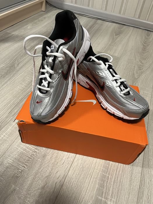 Кросівки чоловічі NIKE INITIATOR