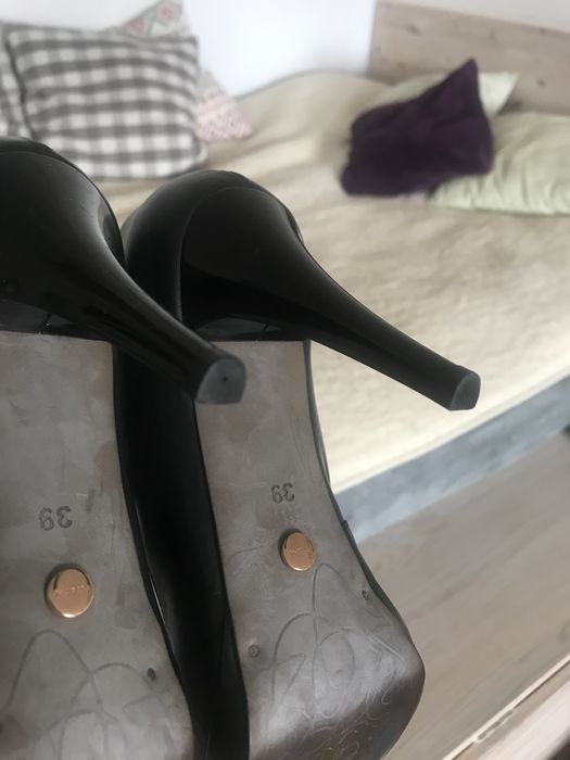 Czarne szpilki Ryłko estima rozmiar 39