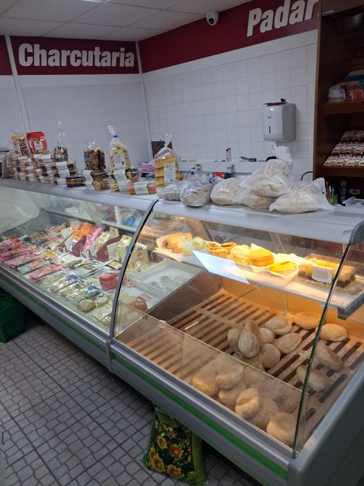 Vende se trespasse mercearia completa