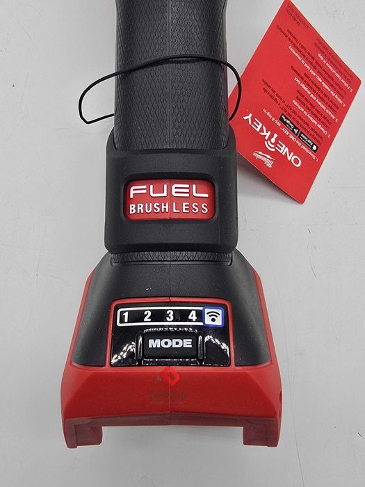 Milwaukee 3672 Аккумуляторная бесщеточная болгарка/Новая /В Наличии !!