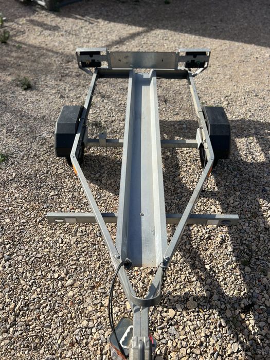 Reboque Mota igual a novo