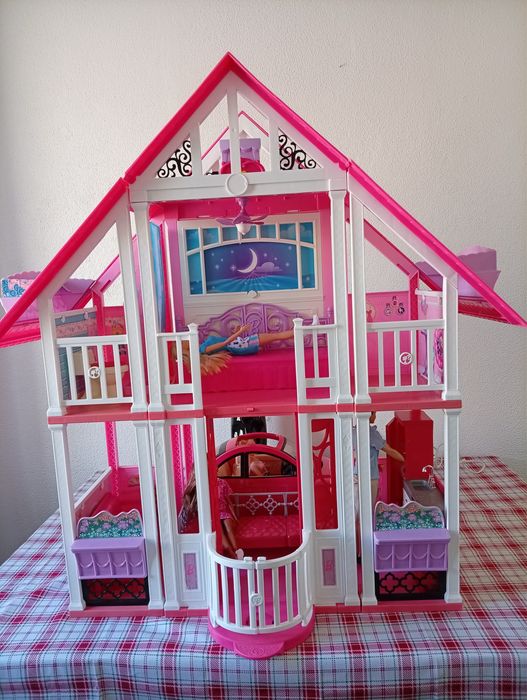 Brinquedo - Casa de bonecas