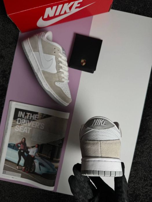 Женские кроссовки найк данк лоу Nike SB Dunk Low Pro Beige White