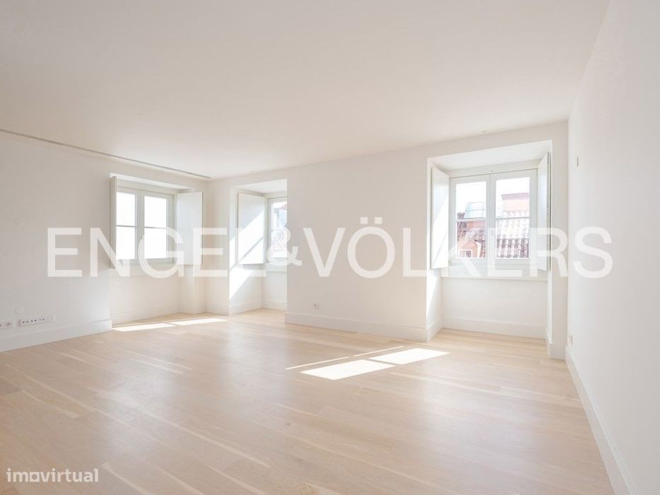 Luxuoso T3 Duplex no Bairro Alto