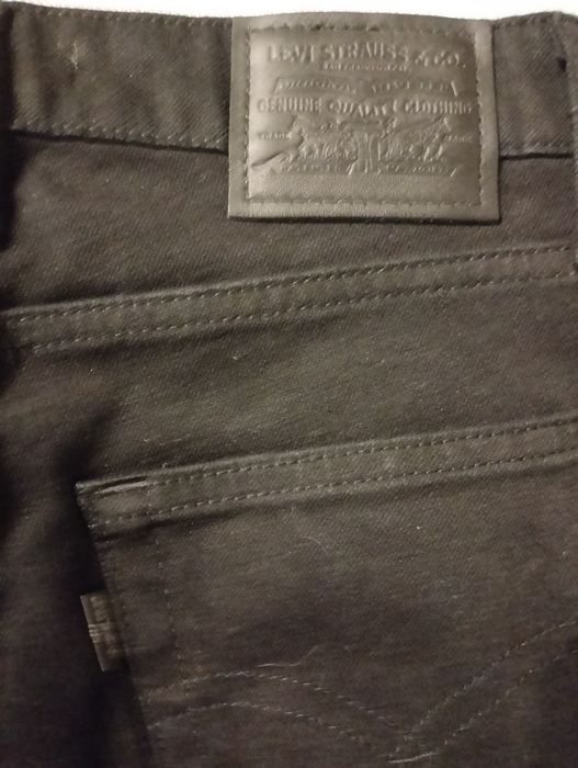 Damskie czarne jeansy Levi's Premium