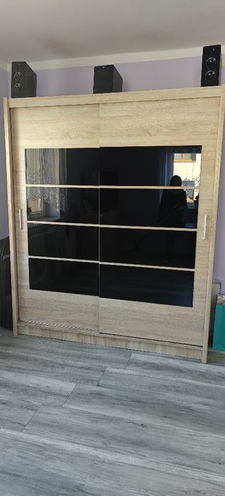 Szafa garderoba drzwi przesuwne