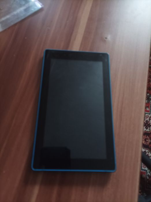 Планшет Lenovo TB 3- 710i