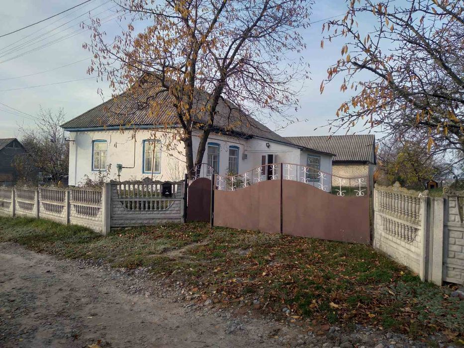 продаж приватного будинку