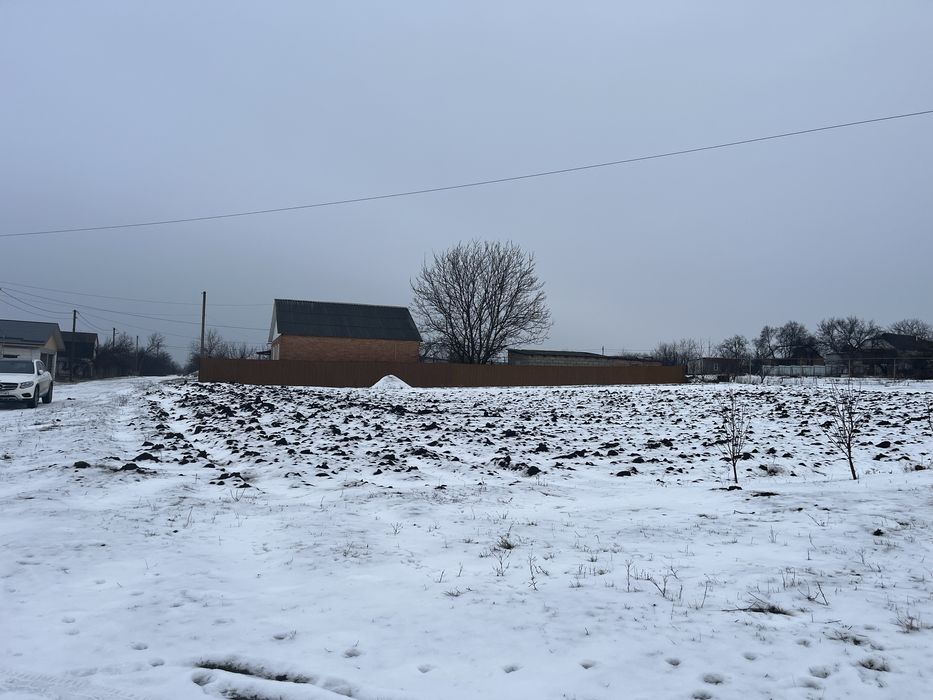 Продається земельна ділянка 13 сот. на селищі Сонячному