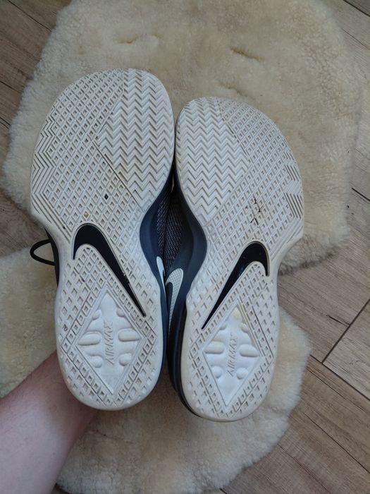 Nike баскетбольні кросівки 42.5р оригінал
