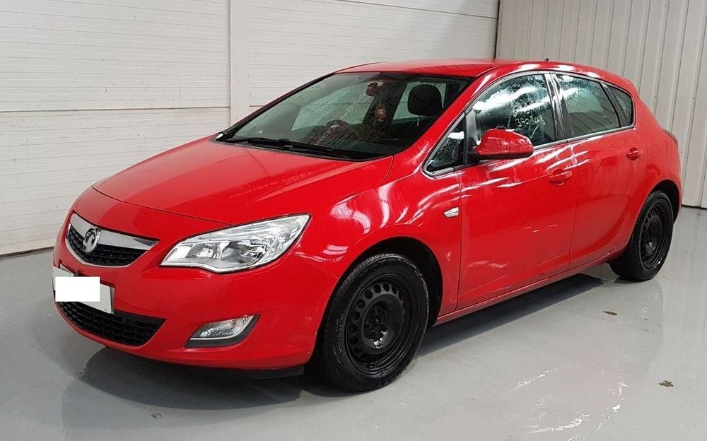 Opel Astra J 1.3 Cdti De 2010 Disponível Para Peças Motor E Caixa