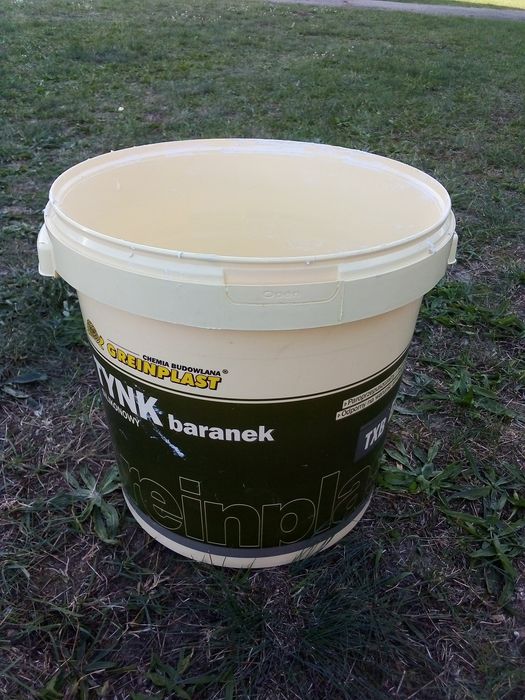 Sprzedam wiadra wiaderko budowlane po tynku 25kg
