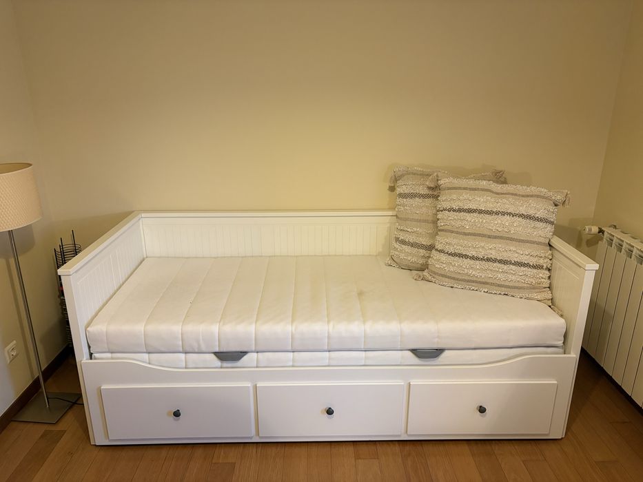 Cama individual/dupla com 3 gavetas