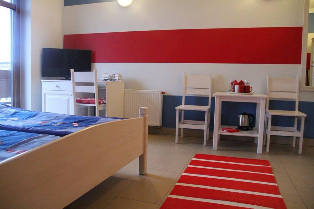 Wynajmę mieszkanie / pokój Międzyzdroje na miesiące Villa Papaj