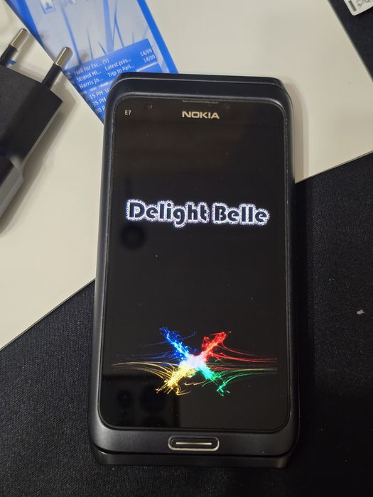 RzNokia E7 bez simlocka, custom delight, pelen komplet, zgodny imei