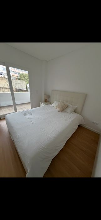 Cama de casal ikea