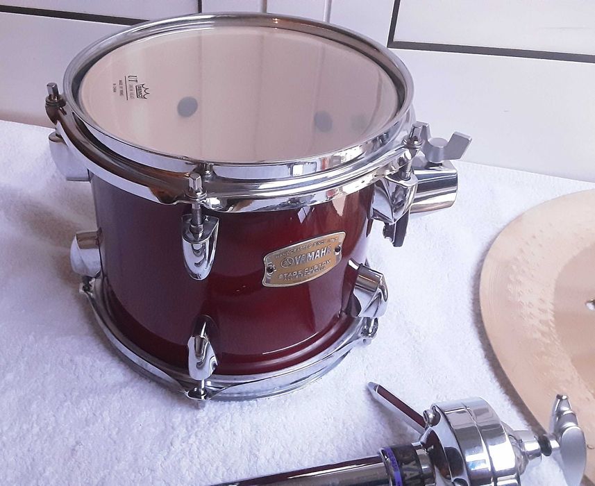 Prato Sabian China VENDIDO! + Timbalão Yamaha Stage Custom 8" Como Novo 100€