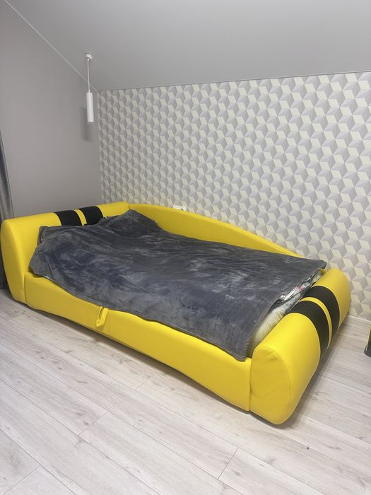 Продам ліжко в дитячу кімнату