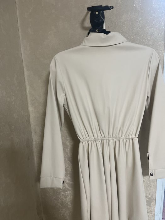 Сукня зі штучної шкіри