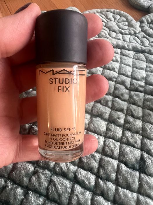 Podkład Mac studio fix NC18 15ml