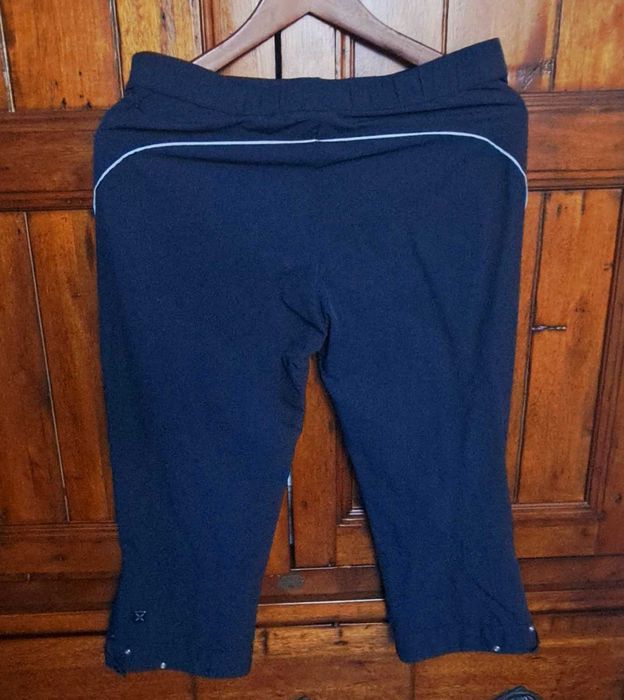 damskie sportowe spodnie Nike rozmiar XS 34