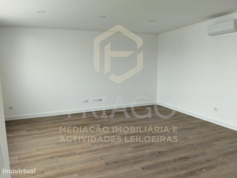 Fantástico Apartamento T2 com Varanda
