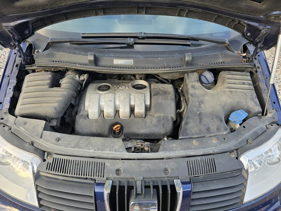 7 osob minivan xenon 6 biegow  1.9tdi 130km ladny zadbany