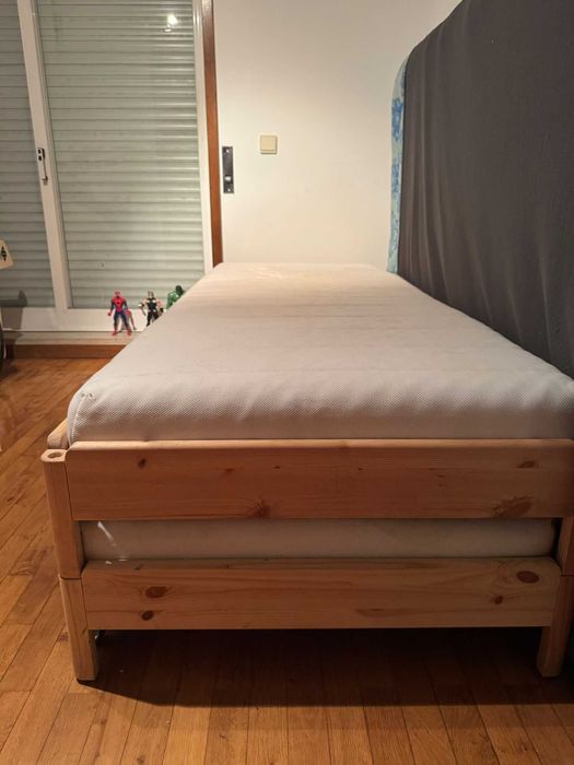 Cama empilhável com 2 colchões - 80x200cm (Ikea)