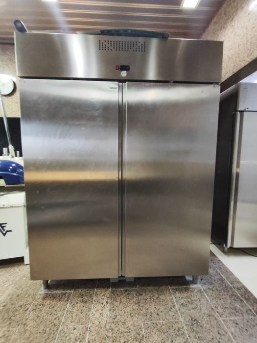 Armário de frio positivo