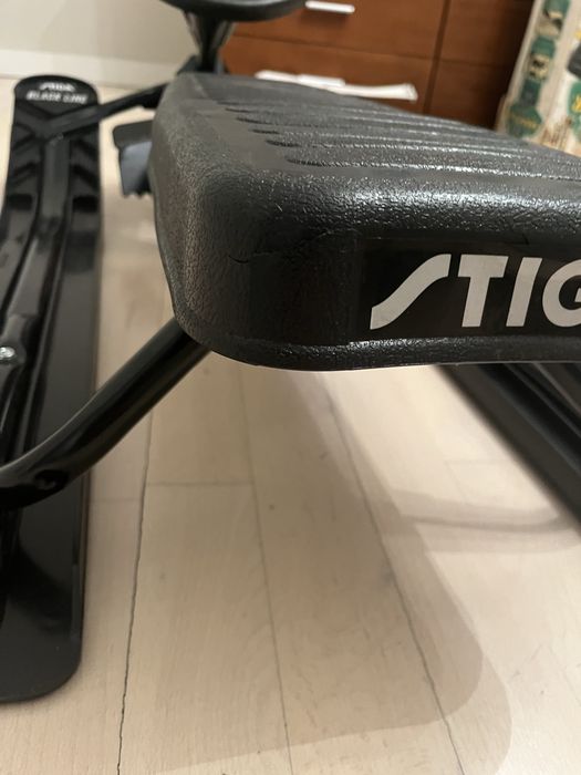 Nowe Sanki z kierownicą STIGA Black Line solidne skrętne jedno/dwuosob