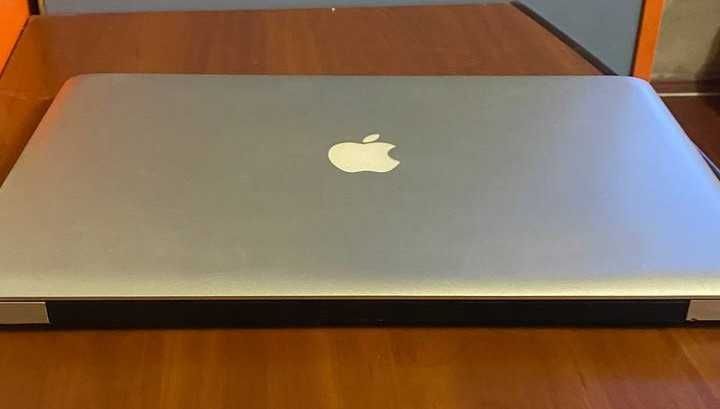MacBook Pro 15 (Core 2 Duo / 8GB RAM / 250GB SSD) + Зарядка | Windows 10